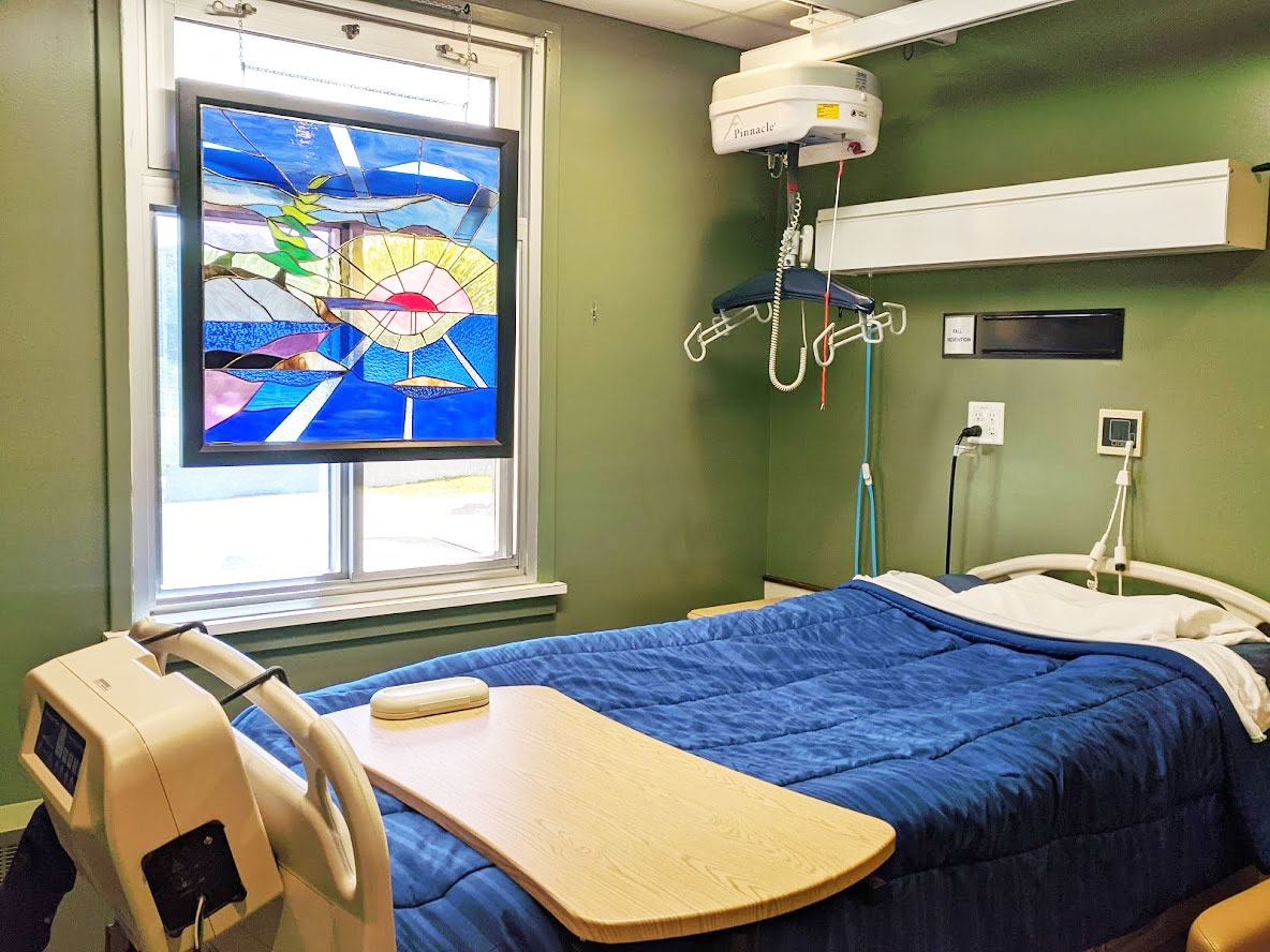 Auxiliaries Donate Funds to Commission Stained Glass Art for Hospice Suites