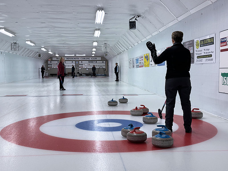 Image taken by Dawn Noble McCann of a curling game.